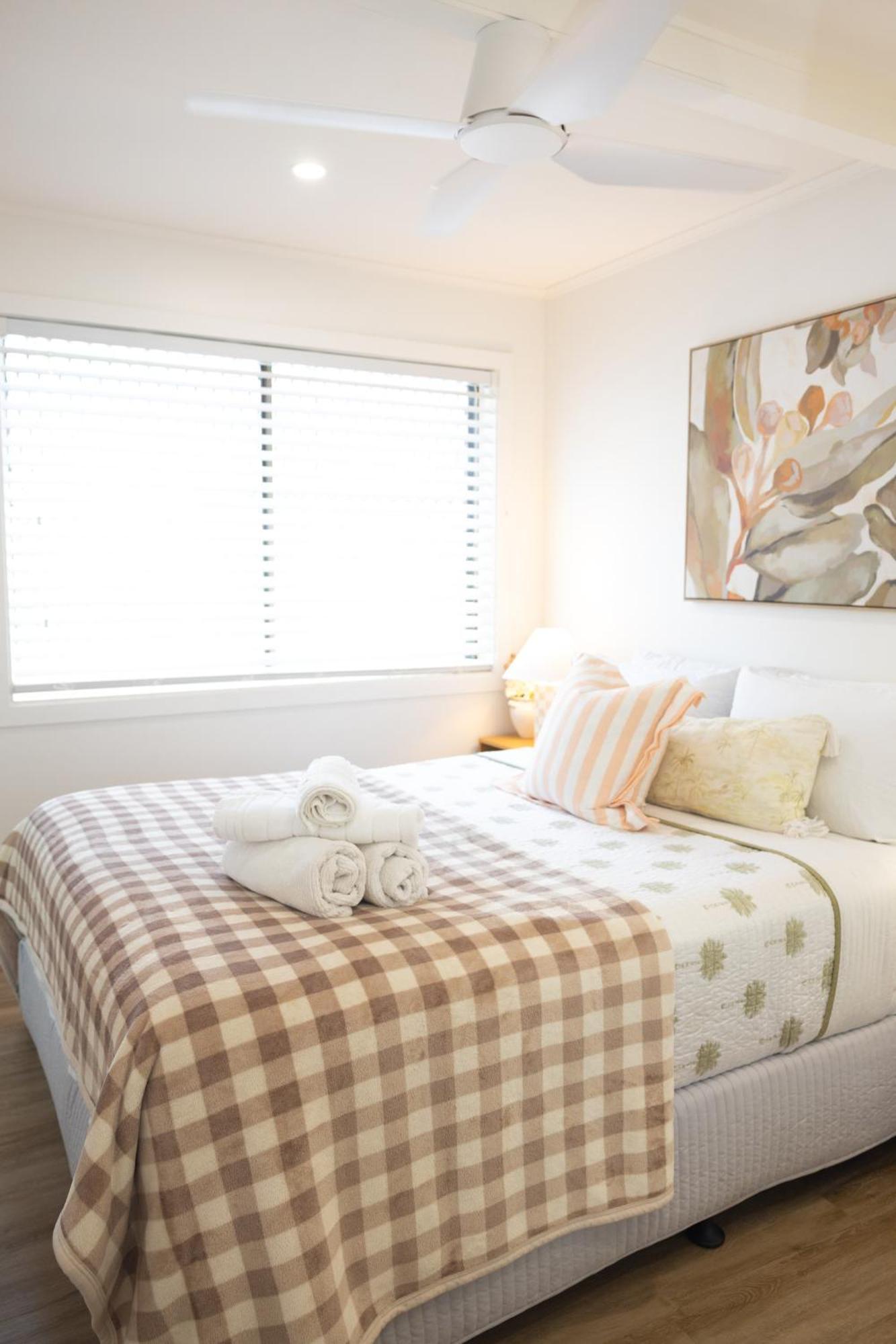 Comfortable Beach Home Scarborough Extérieur photo